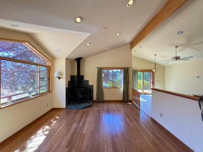 4260 Blackhawk Drive, Willits, كاليفورنيا 95490, الولايات المتحدة