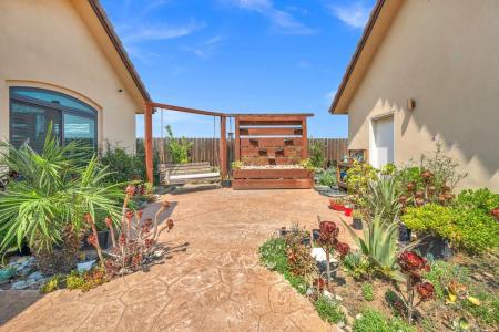 1139 N Citrus Court, Visalia, California 93292, Estados Unidos