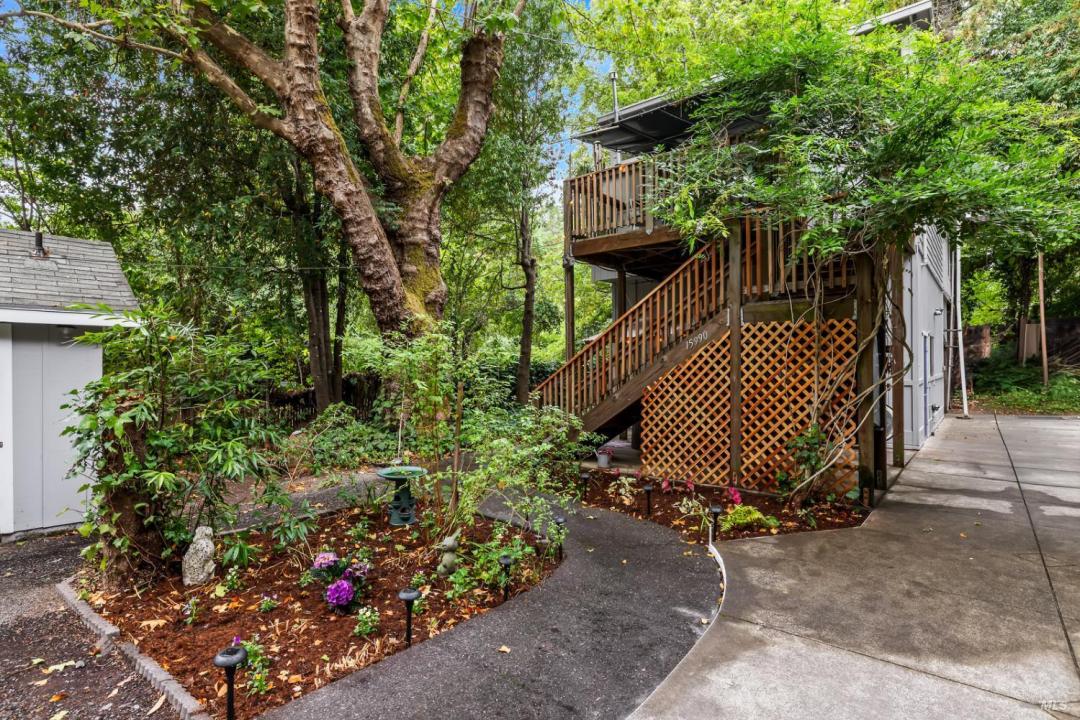 15990 Drake Rd, Guerneville, California 95446