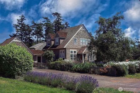 577 Scenic Heights Road, Oak Harbor, Washington 98277, USA