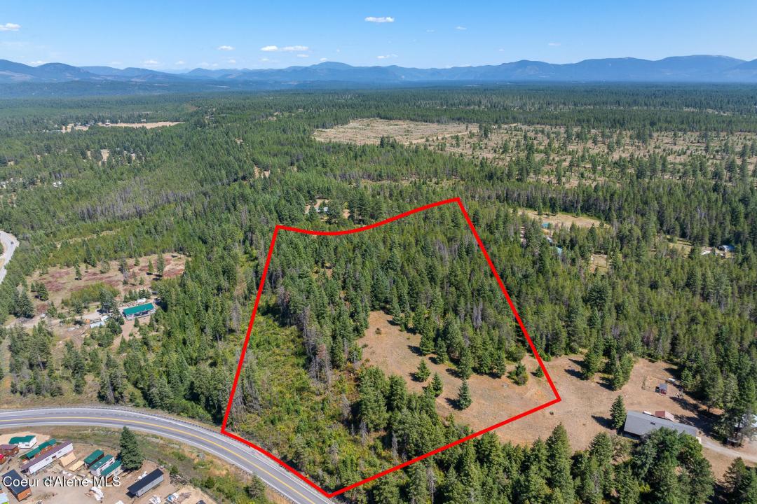 . Old Forest Road, Spirit Lake, Idaho 83869