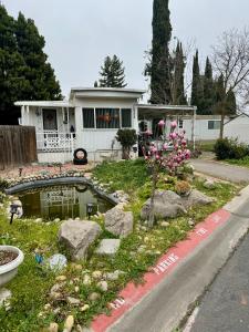 9360 N Blackstone Avenue 243, Fresno, California 93720, USA