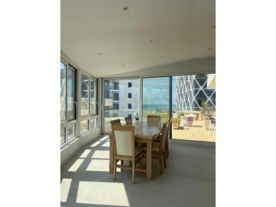 Porti, Vlorë, Albania