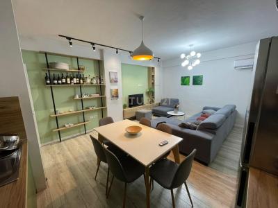 Bulevardi Zogu i Parë, Tirana, אלבניה 