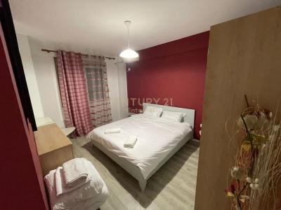 Bulevardi Zogu i Parë, Tirana, אלבניה 