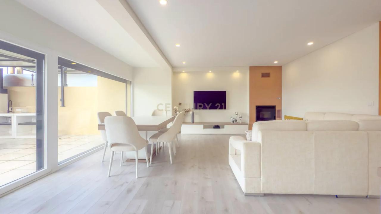 Oeiras, Lisbon 2740-223, Portugal