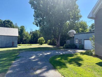 32 Ch. du Pont, Val-des-Monts, Quebec J8N 2J1, Canadá