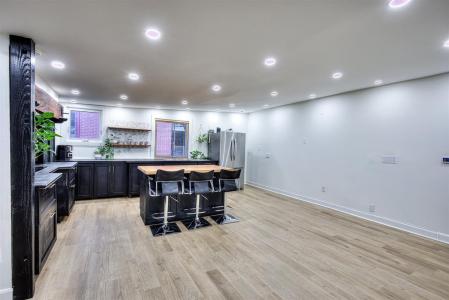 3611 Av. de l'Hôtel-de-Ville, Montréal (Le Plateau-Mont-Royal), Quebec H2X 3B9, Canada