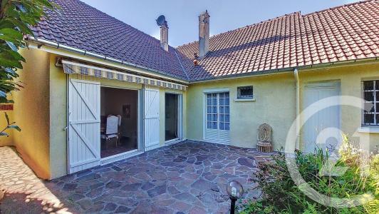 Torcy, Île-de-France 77200, France