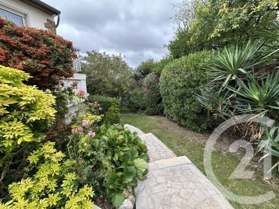 Fontenay Sous Bois, איל-דה-פרנס 94120, צרפת