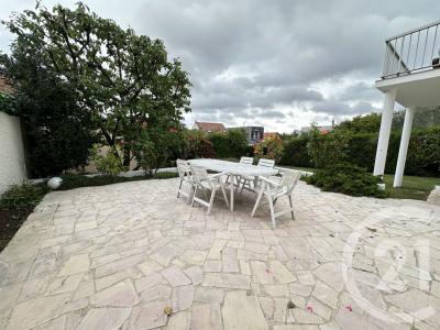 Fontenay Sous Bois, איל-דה-פרנס 94120, צרפת