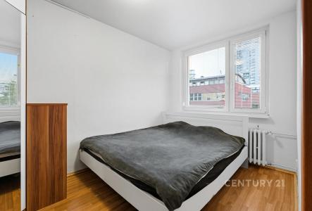 102, V hůrkách, Praha, Území Hlavního Města Prahy 15800, צ'כיה 