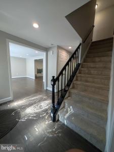 11 Starlight Court, Potomac, Maryland 20854