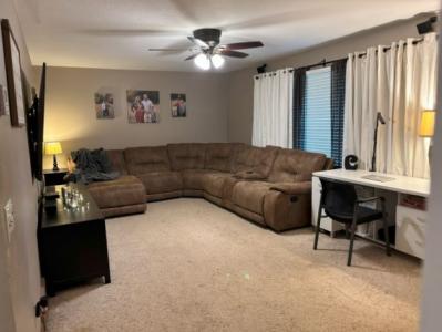 1906 Laurel St., Tyndall, Dakota Do Sul 57066, Estados Unidos