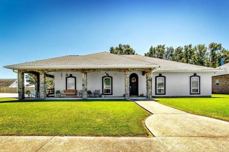 476 Ciera, Houma, Louisiana 70364, USA