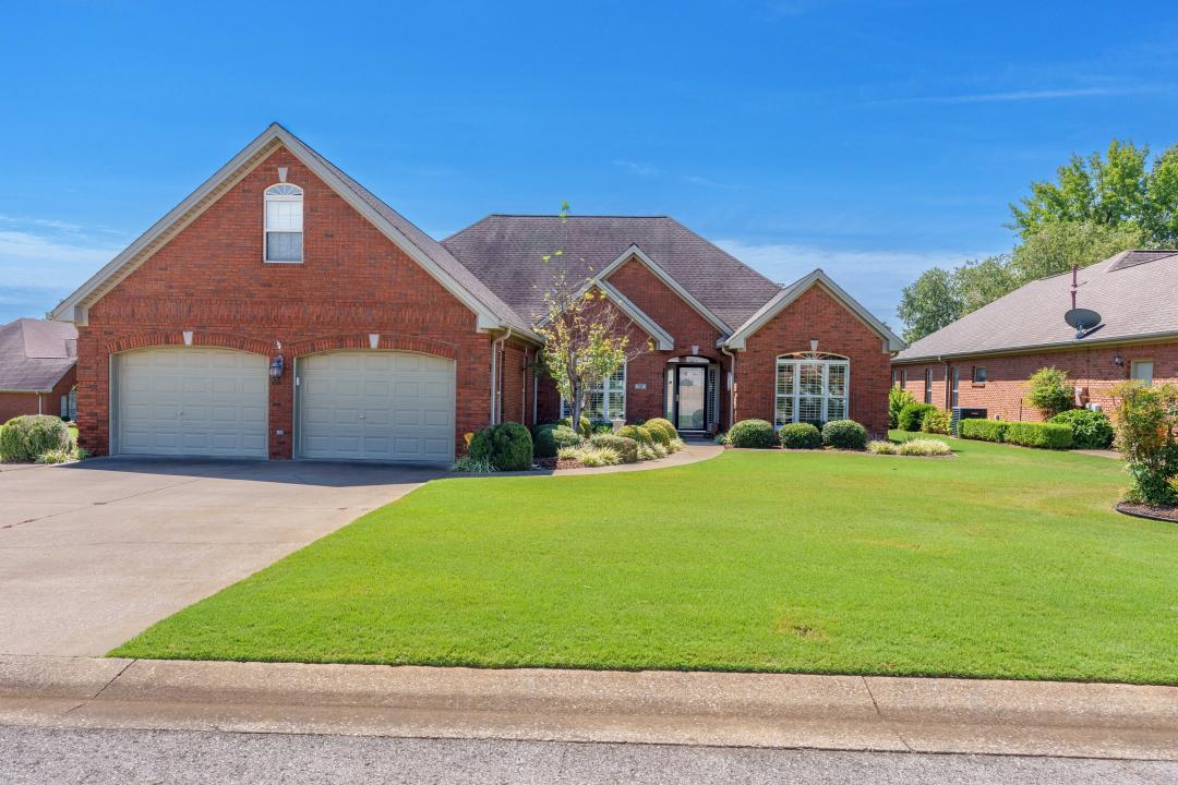 111 James Ct., Florence, Alabama 35630