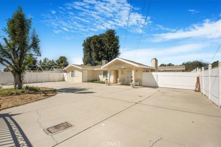 10611 Cherry Avenue, Cherry Valley, California 92223