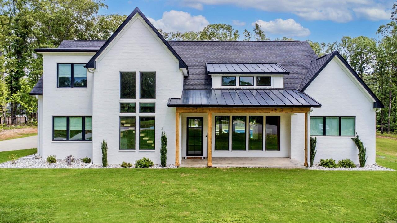 6048 Charley Place, Benton, Arkansas 72019