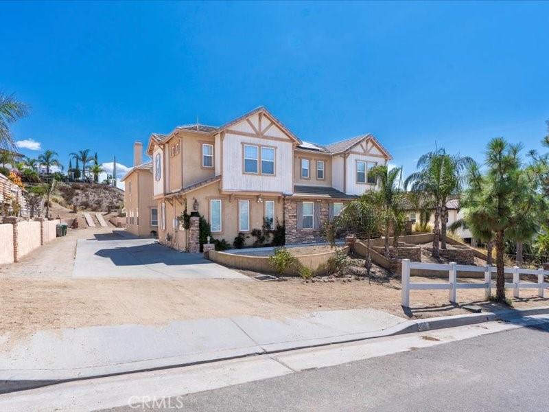 190 Cross Rail Lane, Norco, California 92860