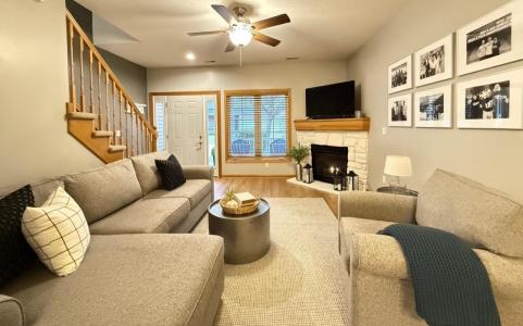 2408 NW Ashton Lane 2, Ankeny, Iowa 50023