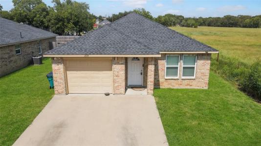 309 E 2nd Street, Maypearl, Texas 76064