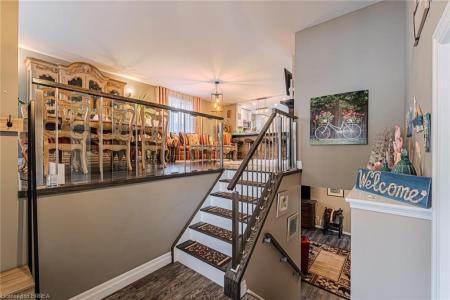 52 AMELIA STREET, París, Ontario N3L 1Z6, Canadá