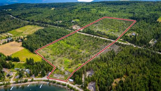 1720 BLIND BAY ROAD, Sorrento, Colúmbia Britânica V0E 1H1, Canadá