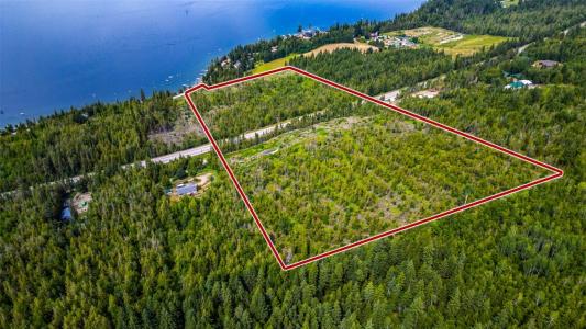 1720 BLIND BAY ROAD, Sorrento, Colúmbia Britânica V0E 1H1, Canadá