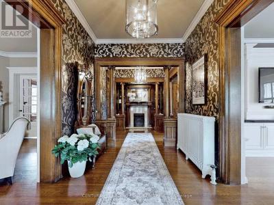 18 BRANT ROAD NORTH, Cambridge, Ontario N1S 2W1, Canadá