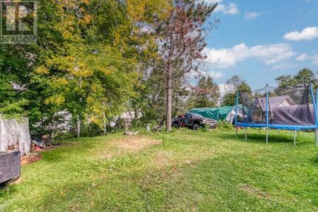 57 PINE STREET, Onaping, Ontario P0M 2R0, Canada