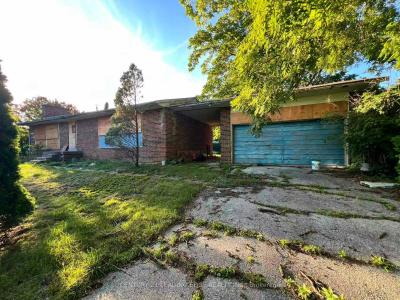 329 MILL STREET, Richmond Hill, 安大略省 L4C 4B6, 加拿大