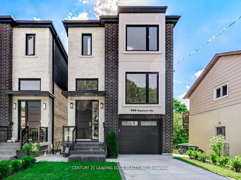 48-B MAYBOURNE AVENUE, Toronto, Ontario M1L 2V9, CANADÁ