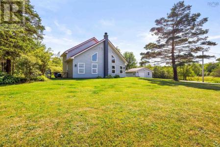 320 MAIN STREET WEST, Stewiacke, Nowa Szkocja B0N 2J0, Kanada