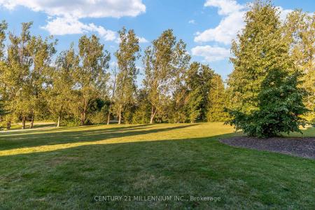 5840 TENTH LINE, Erin, Ontario N0G 1T0, Kanada