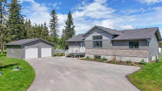 112 MEADOW PONDS, Rural Clearwater County, Alberta T4T 1A7, Kanada