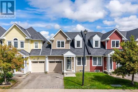 16 BERKSHIRE AVENUE, Wasaga Beach, Ontario L9Z 2X2, Canada