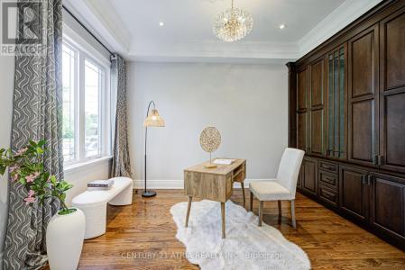 27 TEFLEY ROAD, Toronto (newtonbrook West), Ontario M2M 1C5, Canada