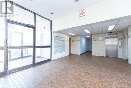 10 EDDYSTONE AVENUE, Toronto (glenfield-jane Heights), 安大略省 M3N 2T2, 加拿大