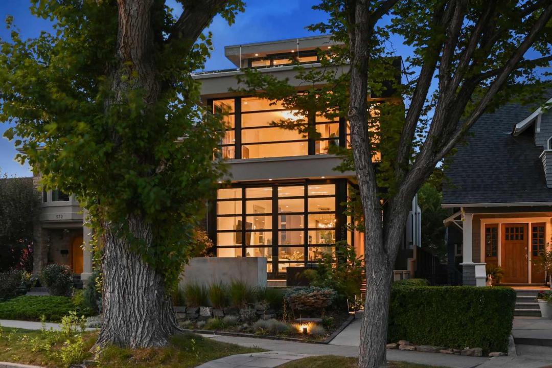 530 CRESCENT ROAD NW, Calgary, Alberta T2M 4A5, Canadá