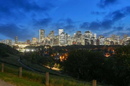 530 CRESCENT ROAD NW, Calgary, Alberta T2M 4A5, Canadá