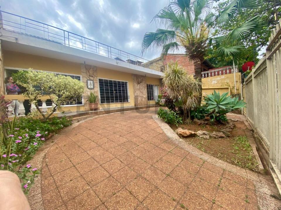 Pinozá, Asunción 001528, 巴拉圭