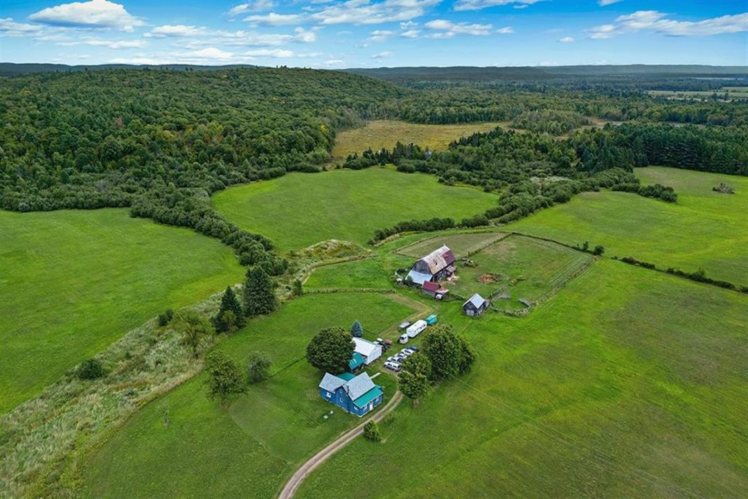 20  Ch. Sixth Line E., Quebec J0X 1G0, Canadá