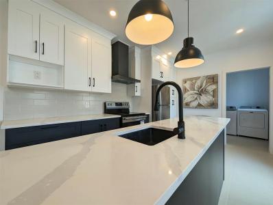 3879  Rue Ste-Catherine E., Montréal (Mercier/Hochelaga-Maisonneuve), Quebec H1W 2G5, Canadá