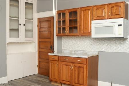 115 Madison Street, Campbell, Ohio 44405, USA