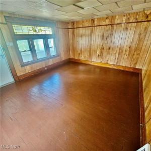 115 Madison Street, Campbell, Ohio 44405, USA