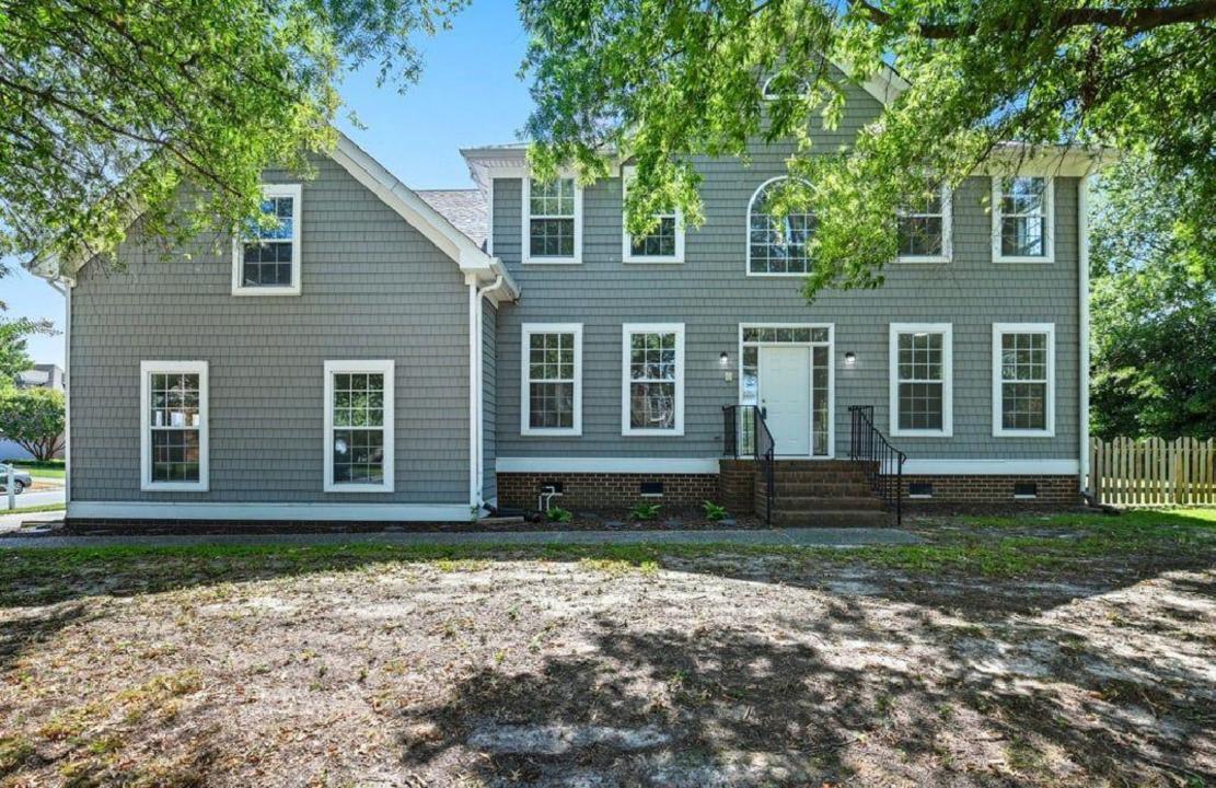 5300 S Bay Hill Court, Suffolk, Virginia 23435, Estados Unidos