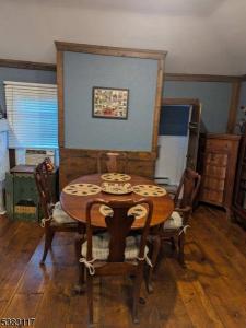 32 Laurel Drive, Oak Ridge, New Jersey 07438