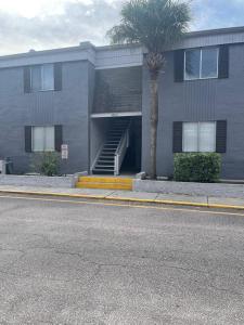 3802 CORTEZ CIR, #D, Tampa, Florida 33614, USA