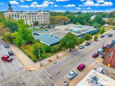 40 E Simmons Street, Galesburg, Illinois 61401, USA