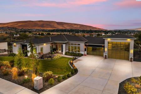 975 Rieve Court, Richland, Washington 99352, USA
